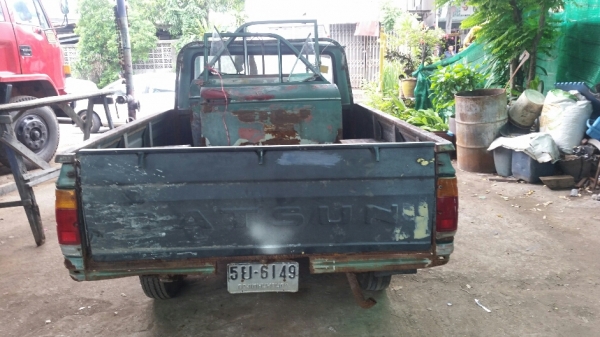 ดัสสัน 521 เกียร์คอ พร้อมโอน ภายในครบ บางๆ ไฟตั้ง ขาย 35,000 บาท