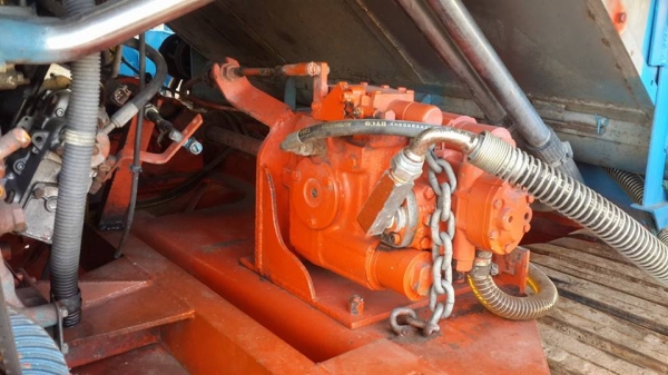 ขายรถเกี่ยวข้าวปานเจริญ เครื่องjo8cทรู260เทอร์โบว์ ช่วงล่างลูเลอร์10ลูก ตู้เลส อุ้มปรับระดับ ปั๊มไดกิ้น23 ตัวเดิน12นอก สภาพพร้อมใช้งาน