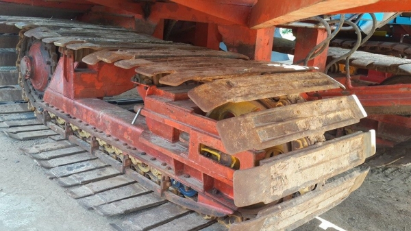 ขายรถเกี่ยวข้าวปานเจริญ เครื่องjo8cทรู260เทอร์โบว์ ช่วงล่างลูเลอร์10ลูก ตู้เลส อุ้มปรับระดับ ปั๊มไดกิ้น23 ตัวเดิน12นอก สภาพพร้อมใช้งาน