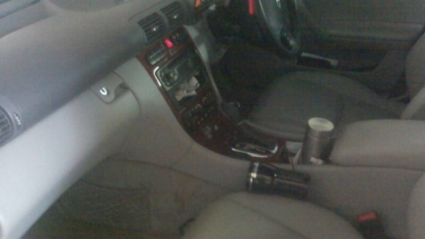 ////////  ขายครับ //////// Benz C180 รุ่น C-CLASS ปี 47