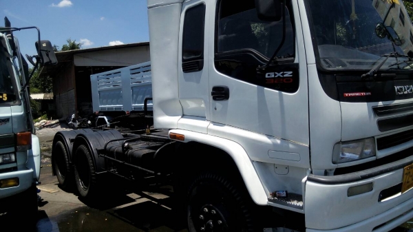 ขายรถ10หัวลาก270แรงพร้อมใช้งาน