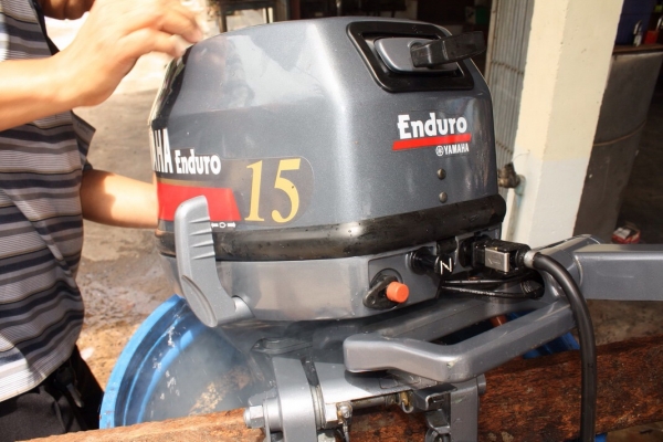 ขายเครื่องเรือ ยามาฮ่า Enduro 15แรง ท่อนยาว