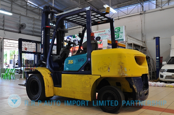 ขายรถโฟล์คลิฟท์มือสอง KOMATSU รุ่น FD35W7  ราคา 470,000 บาท นำเข้าจากประเทศญี่ปุ่น 100\% ไม่เคยใช้งานในประเทศไทย