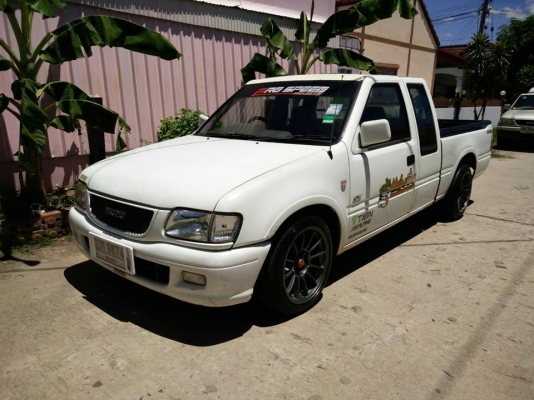 !!!! อีซูซุ ดราก้อนเพาเวอร์ ปี 43 หน้าหวีแท้ เครื่อง 2.5 CC พวงมาลัยเพาเวอร์แท้