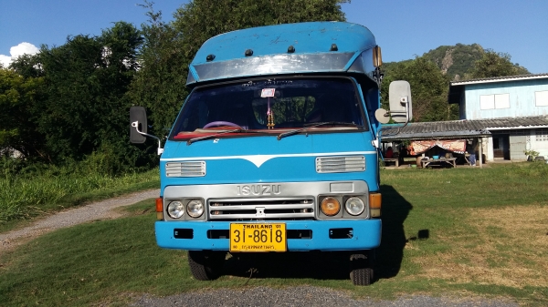 ขาย6ล้อโดยสาร เครื่อง4BDฝาขาว 110 แรง แอร์เย็น พวงมาลัยเพาเวอร์ สภาพสวย พร้อมใช้ ขาย6ล้อโดยสาร เครื่อง4BDฝาขาว 110 แรง แอร์เย็น พวงมาลัยเพาเวอร์ สภาพสวย พร้อมใช้