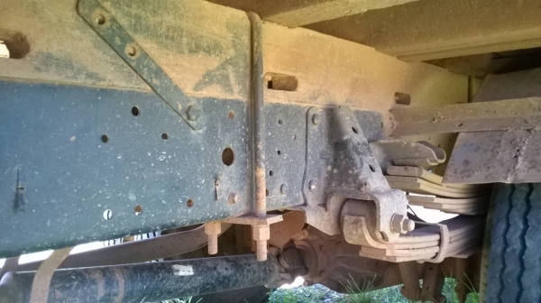 ขาย 6 ล้อ ISUZU NKR ปี 46 เครื่อง 4HG1 130 แรงม้า คัสซีสวยตลอดเส้น พวงมาลัยพาวเวอร์ เครื่องเสียงครบ ทะเบียนพร้อมโอนครับ