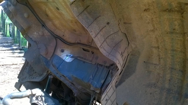 ขาย 6 ล้อ ISUZU NKR ปี 46 เครื่อง 4HG1 130 แรงม้า คัสซีสวยตลอดเส้น พวงมาลัยพาวเวอร์ เครื่องเสียงครบ ทะเบียนพร้อมโอนครับ