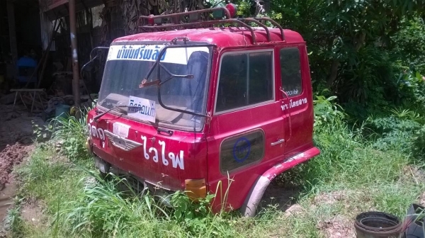 ขายหัวเก๋ง HINO F18 เก็บสีหน่อยสวยเลย อุปกรณ์ครบครับ