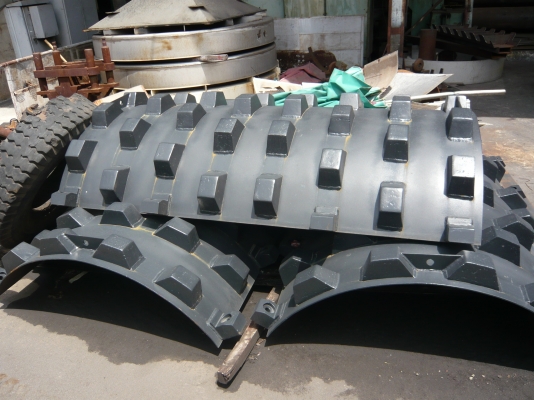 เปลือกหนามรถบด  ราคา  80000  บาท