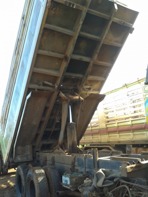 ขายFM3H HO7D195แรงม้า สองเพลาดั๊ม รถบ้านเดิมๆ