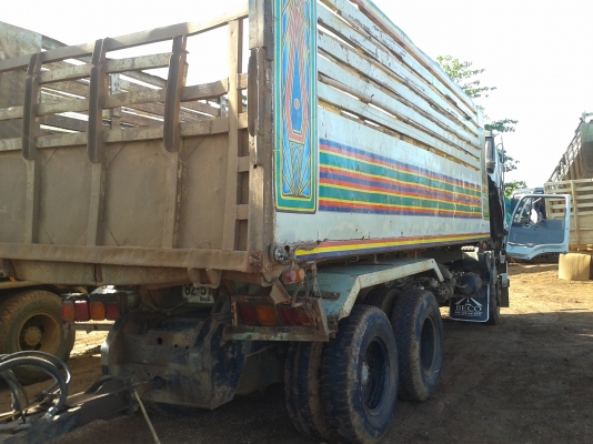 ขายFM3H HO7D195แรงม้า สองเพลาดั๊ม รถบ้านเดิมๆ