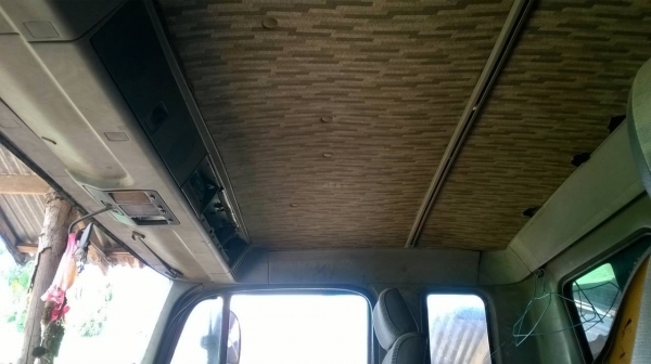 ขาย 10 ล้อดั้ม 2 เพลา HINO FM1M เครื่องเดิม EM100 220 แรงม้า คัสซีสวยตลอดเส้น ช่วงล่างแน่น เกียร์เดิม สโลว์เดิม ทะเบียนพร้อมโอนครับ ราคาต่อรองได้