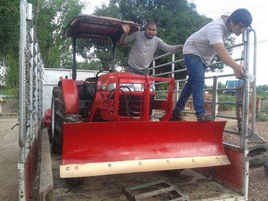 ยันร์ม่า EF494T 4 WD ใบมีดดันหน้า ผาน