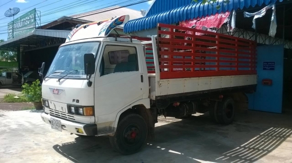 ขาย 6 ล้อ HINO FB113 ยาว 5 เมตร เครื่อง WO4D 117 แรงม้า คัสซีสวยตลอดเส้น รถพร้อมใช้ ทะเบียนพร้อมโอนครับ