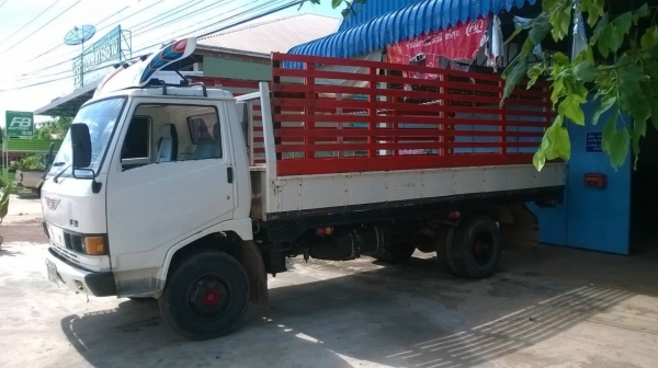 ขาย 6 ล้อ HINO FB113 ยาว 5 เมตร เครื่อง WO4D 117 แรงม้า คัสซีสวยตลอดเส้น รถพร้อมใช้ ทะเบียนพร้อมโอนครับ