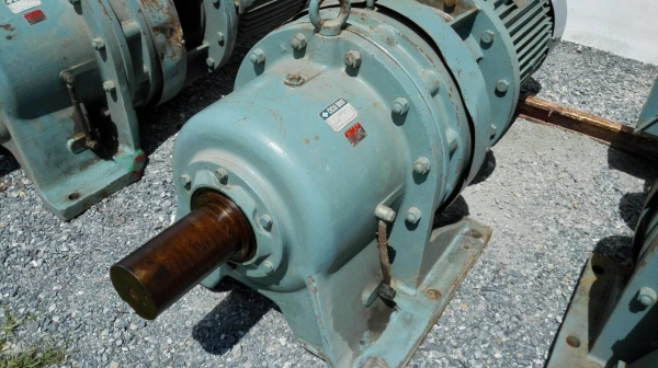 **เหลือ 2 ตัว**มอเตอร์เกียร์ Sumitomo 60 HP. 980 RPM 380V ทด 1:43 (22rpm) ของใหม่ยังไม่เคยใช้งาน