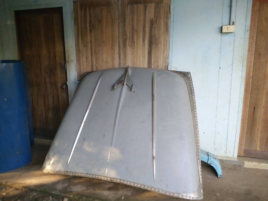 กระบะหน้ายาว‬ พร้อมหัว ฝากะโปงหนึ่งอัน ราคา 50,000 ครับ