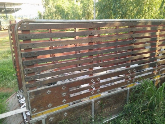 กระบะหน้ายาว‬ พร้อมหัว ฝากะโปงหนึ่งอัน ราคา 50,000 ครับ