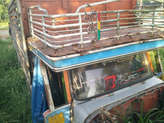 กระบะหน้ายาว‬ พร้อมหัว ฝากะโปงหนึ่งอัน ราคา 50,000 ครับ