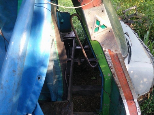 กระบะหน้ายาว‬ พร้อมหัว ฝากะโปงหนึ่งอัน ราคา 50,000 ครับ