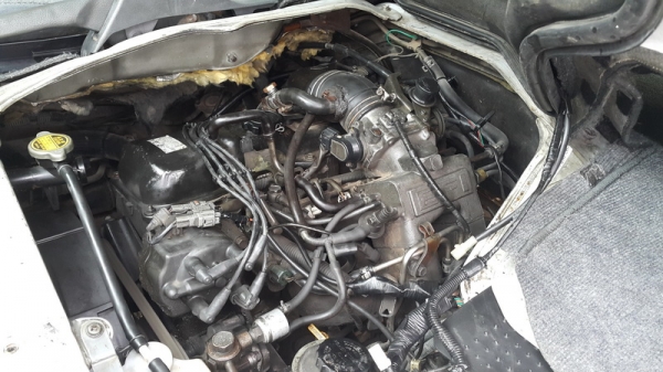 toyota hiace superwagon