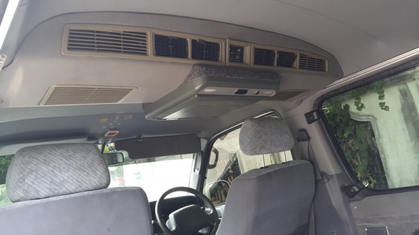 toyota hiace superwagon