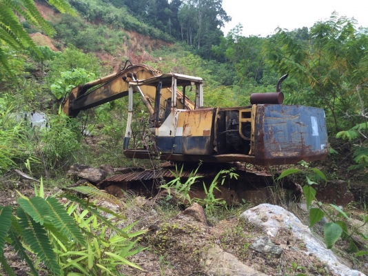 ขายแบคโฮ KOMATSU PC200-5 เครื่อง6BG1 ตามสภาพ สนใจโทร 081-970-1072