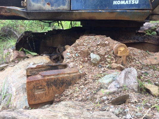 ขายแบคโฮ KOMATSU PC200-5 เครื่อง6BG1 ตามสภาพ สนใจโทร 081-970-1072