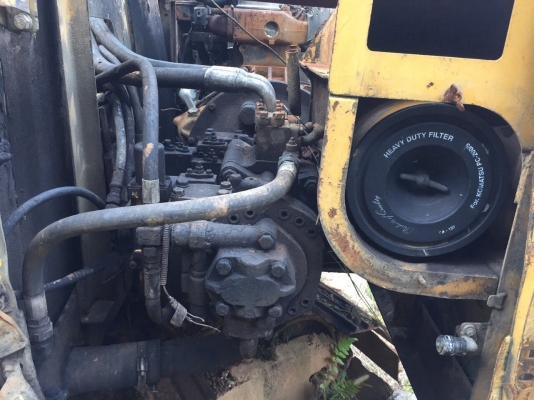 ขายแบคโฮ KOMATSU PC200-5 เครื่อง6BG1 ตามสภาพ สนใจโทร 081-970-1072