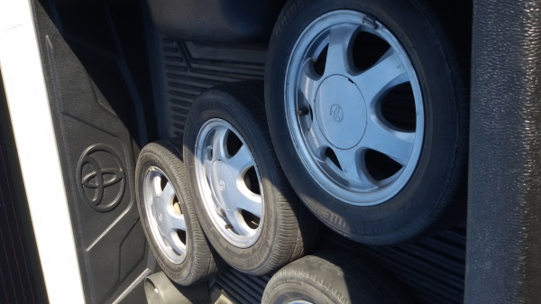 ขายล้อเดิมโซลูน่าพร้อมยาง