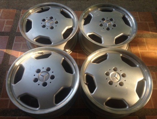 ล้อแท้ AMG ขอบ17 สภาพสวย สีเดิม