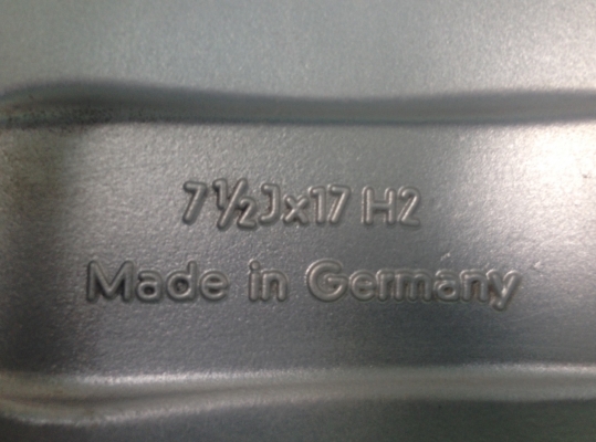 ล้อแท้ AMG ขอบ17 สภาพสวย สีเดิม