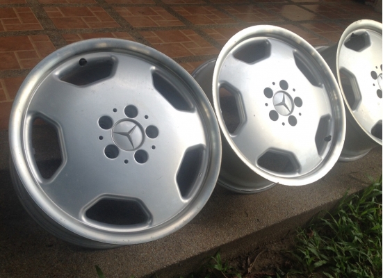 ล้อแท้ AMG ขอบ17 สภาพสวย สีเดิม