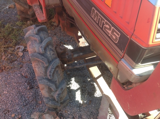 รถไร่ ไม่เคยลงน้ำ MITSUBISHI MT25 4WD พร้อมใบดันหน้า