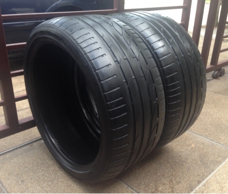 ยาง Bridgestone 275 35 20 ปลายปี11 ดอกเยอะ พร้อมใช้งาน