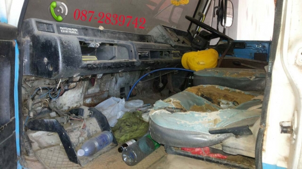 ขายหัว-เชสซี 1 เพลา NISSAN UD 230 แรงม้า ขายหัว-เชสซี 1 เพลา NISSAN UD 230 แรงม้า