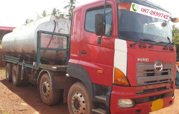 ขายรถบรรทุก 12 ล้อ 2 เพลา  พร้อมแท้งค์