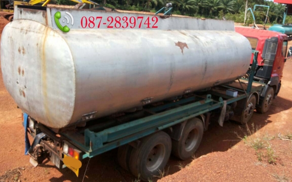 ขายรถบรรทุก 12 ล้อ 2 เพลา  พร้อมแท้งค์