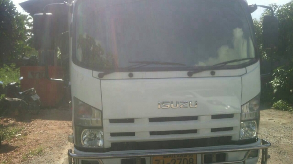 ขาย 6 ล้อตู้เปียก ยาว 5 เมตร ISUZU NPR 150 ปี 54 คัสซีสวยตลอดเส้น เครื่องดี แอร์เย็น ทะเบียนครบพร้อมโอนครับ