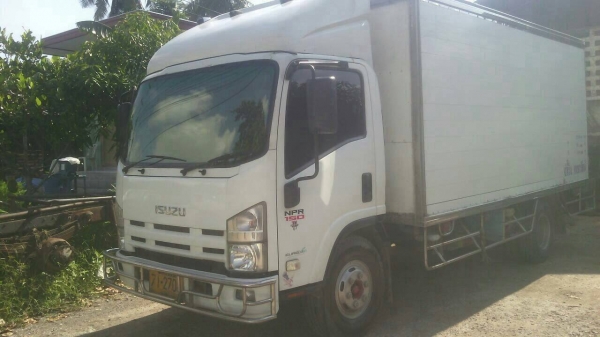 ขาย 6 ล้อตู้เปียก ยาว 5 เมตร ISUZU NPR 150 ปี 54 คัสซีสวยตลอดเส้น เครื่องดี แอร์เย็น ทะเบียนครบพร้อมโอนครับ