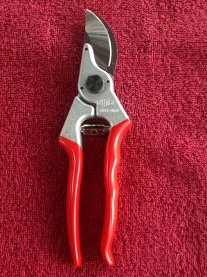 กรรไกรตัดกิ่งไม้ FELCO 4 swiss made