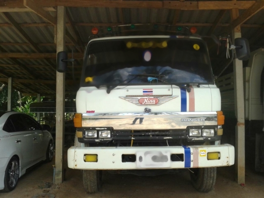 Hino f18  ลดราคาเหลือ  550,000 บาทคะ