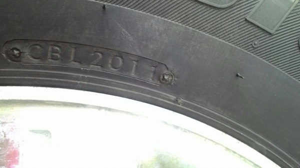 แม๊ก วีโก้ 5 รู ขอบ 15 เดิมๆ ยางBRIDGESTONE DURAVIS R611 ชุด 4 ล้อ พร้อมใช้งาน tel.081-427-3941 แม๊ก วีโก้ 5 รู ขอบ 15 เดิมๆ ยางBRIDGESTONE DURAVIS R611 ชุด 4 ล้อ พร้อมใช้งาน tel.081-427-3941