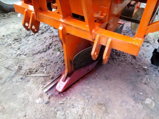 เครื่องปลูกอ้อย ร่องคู่ ใส่ 45-47-50-60 แรง