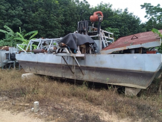 ขายเรือดูดทราย เครื่อง Hino V8 ปั๊ม 24 ดูด 8"ออก 8"