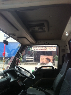 สี่ล้อ อีซูซุ NKR100 ปี49ห้างแท้ สภาพดีสวยเดิมๆพร้อมใช้งาน ทะเบียนพร้อมโอน