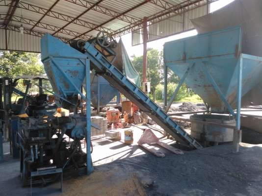 ขายเครื่องอัดบล็อกแบบ4ก้อนไฮดรอริก