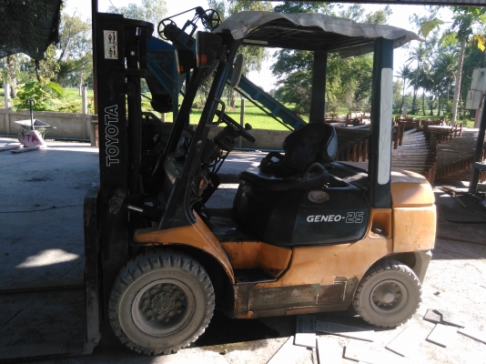 ขายโฟคลิป toyota 2.5ton รุ่น7