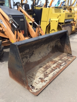 มาใหม่อีกแล้ว รถตักหน้าขุดหลัง CASE 580SR มาใหม่อีกแล้ว รถตักหน้าขุดหลัง CASE 580SR