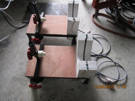 เครื่องตัดขวดแก้ว ด้วยเส้นความร้อน (รุ่นนี้ไม่ทำแล้ว) เปลี่ยนเป็น เครื่องตัดขวดV.2 เข้าชมได้ในเฟสบุ๊ค "ตัดขวดแก้วสวยงาม"